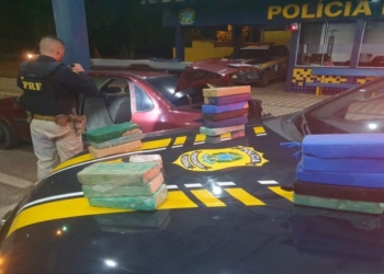 Duas pessoas são presas com 18 kg de droga dentro de tanque de combustível de carro
