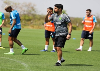 “Jogo mais difícil desde que cheguei”, diz António ao comentar jogo contra o São Paulo