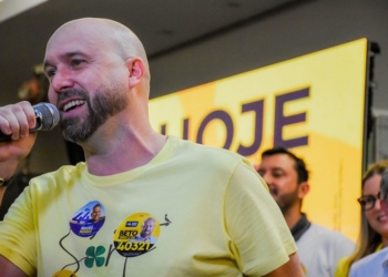 Beto Dois a Um faz reunião e adesivaço em três municípios da Região Sul