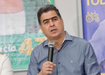Emanuel diz que Mauro só fez 2 pilares do HMC: “recebi só um terreno, um matagal”