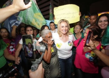 Marcia participa de caminhada pela Virada Feminina e destaca importância pelo direito à igualdade
