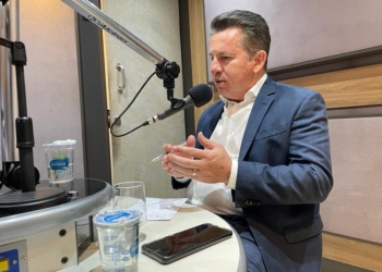 Mauro Mendes destaca avanços na Educação com investimentos em tecnologia