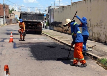 Jardim Kennedy, Pico do Amor, Santa Rosa e Parque Cuiabá recebem ação tapa-buracos