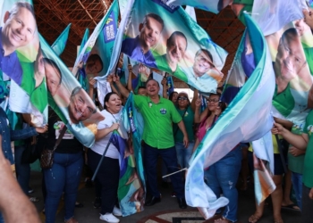 Em dois dias, senador visita cinco cidades e recebe apoio de lideranças e eleitores