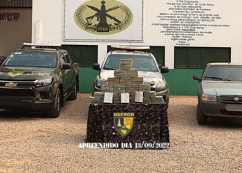 Dois traficantes são presos transportando 53 kg de pasta base de cocaína na fronteira de MT