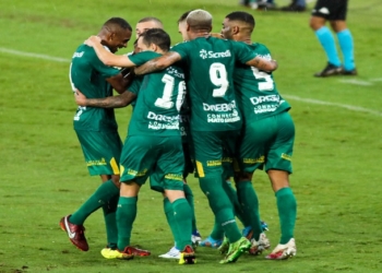 Cuiabá bate o América-MG na Arena Pantanal e faz as pazes com a vitória após cinco jogos