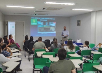 Equipe da neurocirurgia da rede S.O.S AVC do HMC realiza capacitação para médicos e enfermeiros