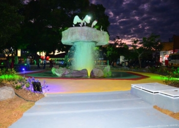 Chafarizes e fontes de espaços públicos de Cuiabá recebem manutenção e reparo