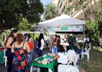 Servidores apresentam talentos em Feira Integrativa promovida pela Prefeitura de Cuiabá
