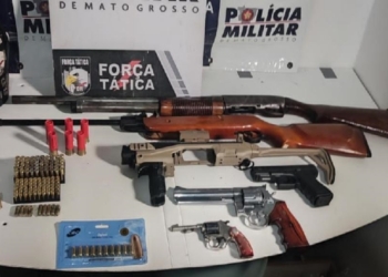 Homem é preso com arsenal de armas e munições após denúncia de venda de armamento