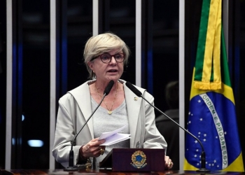 Suplente de senadora trabalha para diminuir rejeição de Bolsonaro junto ao eleitorado feminino