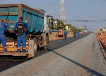 Obras na Avenida Archimedes Pereira Lima já estão com mais de 50% de sua execução