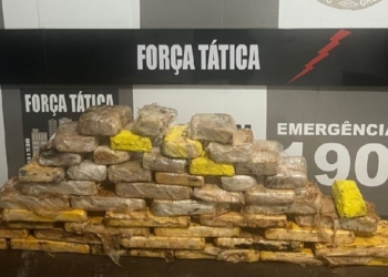 Motorista é preso transportando 36 tabletes de drogas em compartimentos ocultos de veículo