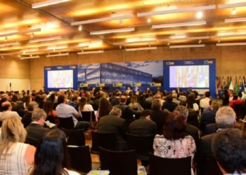 Prefeitos se reúnem nesta terça em Brasília por promulgação da PEC 122