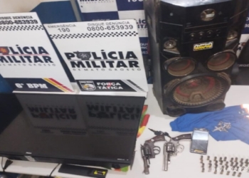 Dupla é presa após fugir de abordagem e trocar tiros com a Polícia Militar