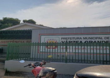 Assaltantes invadem prefeitura de VG, furtam comida, botijão de gás e material de escritório