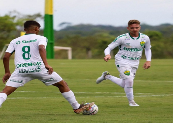 Elenco Sub-16 do Cuiabá se prepara para competição no interior do Paraná