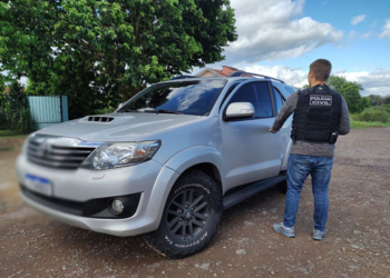 Polícia cumpre mandados contra organização criminosa envolvida em furtos de caminhonetes