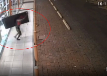 Vídeo mostra assaltante furtando televisão da loja Martinello na Avenida Fernando Corrêa