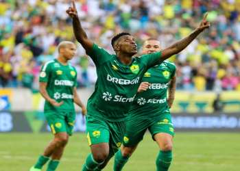 Do inferno ao céu, Jonathan Cafu cresce e vira peça-chave para o Cuiabá na reta final do Brasileirão
