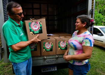 Núcleo de Apoio à Primeira-dama encerra o ano com entregas de cestas básicas, brinquedos e móveis