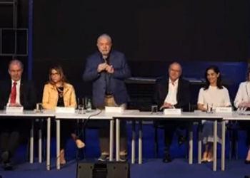 Lula agradece coragem de Fávaro por defender avanços do agro