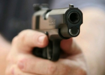 Transexual é alvejada no momento em que saia de casa em Paranatinga