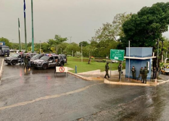 Ação do Gabinete de Crise e da prefeitura inibe manifestação na Praça das Bandeiras