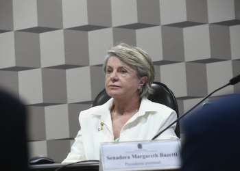 Senadora de MT  que apoiou Bolsonaro condena ataques e bolsonaristas respondem