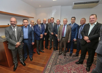 Emanuel participa em Brasília das cerimônias de posse de quatro novos ministros