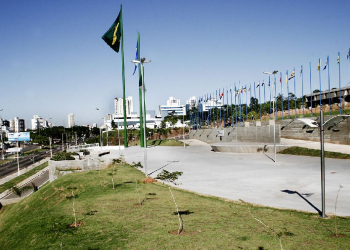 Gabinete de Crise deflagra operação na Avenida do CPA para cumprir decisão do STF