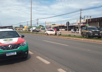 Criminosos em fuga após perseguição da PRF causam acidente em Várzea Grande