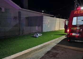 Jovem é assassinado com oito tiros por dupla do Comando Vermelho; suspeitos são presos