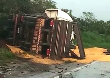 Duas pessoas morrem em acidente entre carreta e carro na BR-163, município de Diamantino