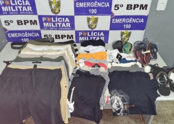 PM prende dois suspeitos de furtar loja de roupas e recupera R$ 9,2 mil em mercadorias