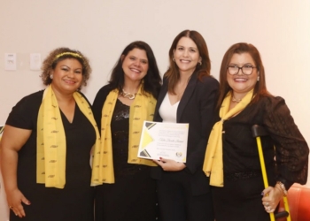 Prefeito Kalil e primeira-dama são homenageados durante posse da nova diretoria da BPW