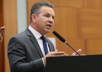Com dez mil à espera de cirurgia, governador diz que situação é vergonhosa e promete solução