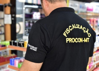 Procon estadual fiscaliza venda de pomadas modeladoras para cabelos