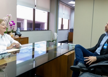 Presidente do Tribunal de Justiça recebe visita de deputado federal e vereador da Capital