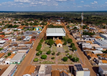 Governador transfere Capital para Vila Bela onde lança ordens de serviço e o programa Vigia Mais MT