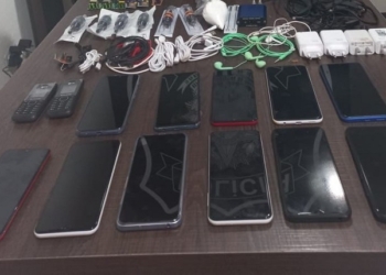 Treze celulares são apreendidos pela Polícia Penal em penitenciária de Rondonópolis