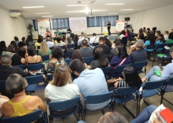 Evento reúne mais de cem representantes de entidades e da sociedade civil organizada para o debate sobre segurança alimentar
