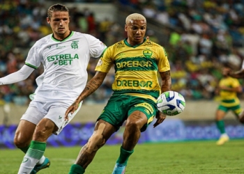 Cuiabá tem apagão, mas acorda a tempo e arranca empate com o América-MG na Arena