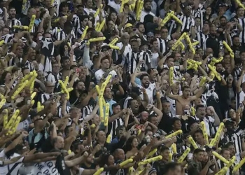 Torcida do Botafogo esgota ingressos para o jogo contra o Cuiabá pelo Brasileirão
