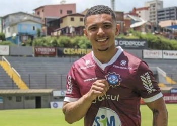 Em busca de um elenco robusto, Luverdense fecha com lateral com passagem pelo futebol espanhol
