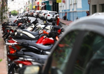 Após 40 dias de período educativo cuiabano começará a pagar pelo estacionamento rotativo