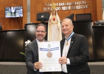 Arcebispo metropolitano recebe título de Comendador na Assembleia Legislativa de Mato Grosso