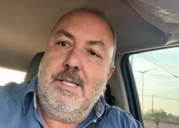 Prefeito que proibiu Halloween nas escolas responde a apresentador que o chamou de “louco”