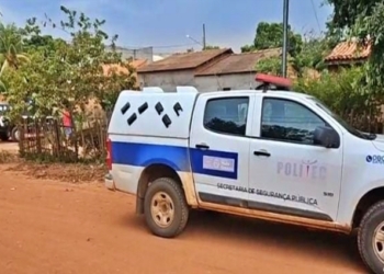 Homem é baleado com seis tiros após ser chamado no portão de casa