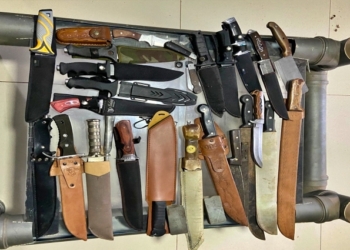 Polícia Civil localiza 30 facas em residência de investigado pelo homicídio de quatro maranhenses